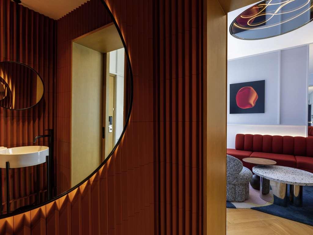 Mondrian Hong Kong Hotel Room photo